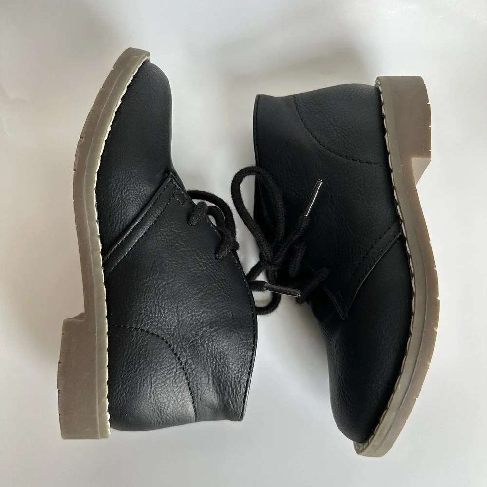 The Children's Place Boy's Black Lace Up Shoe Boots Toddler Size 10
